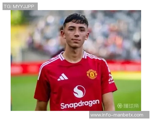 弗莱彻之子杰克在曼联U21比赛中被红牌罚下将面临两场停赛处罚